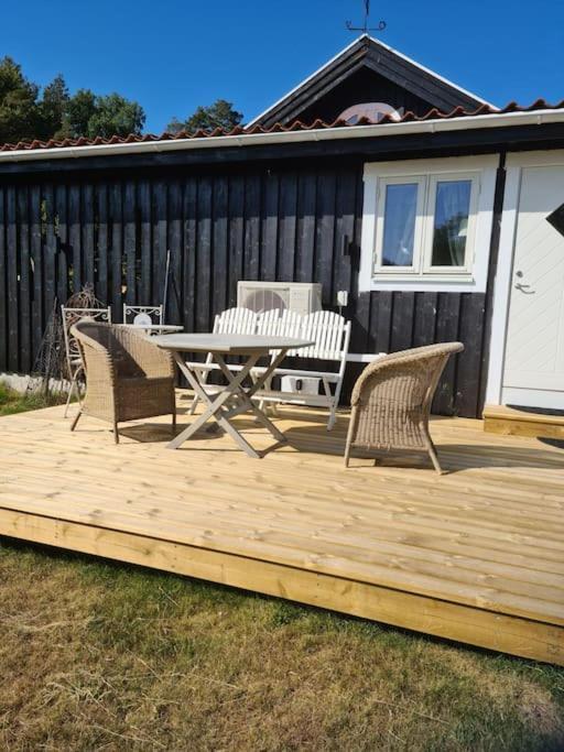 Foertjusande Gaesthus Med Parkering Fjällbacka Exterior photo